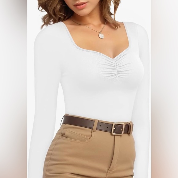 BRAND NEW Long Sleeve Bodysuit - Picture 2 of 5